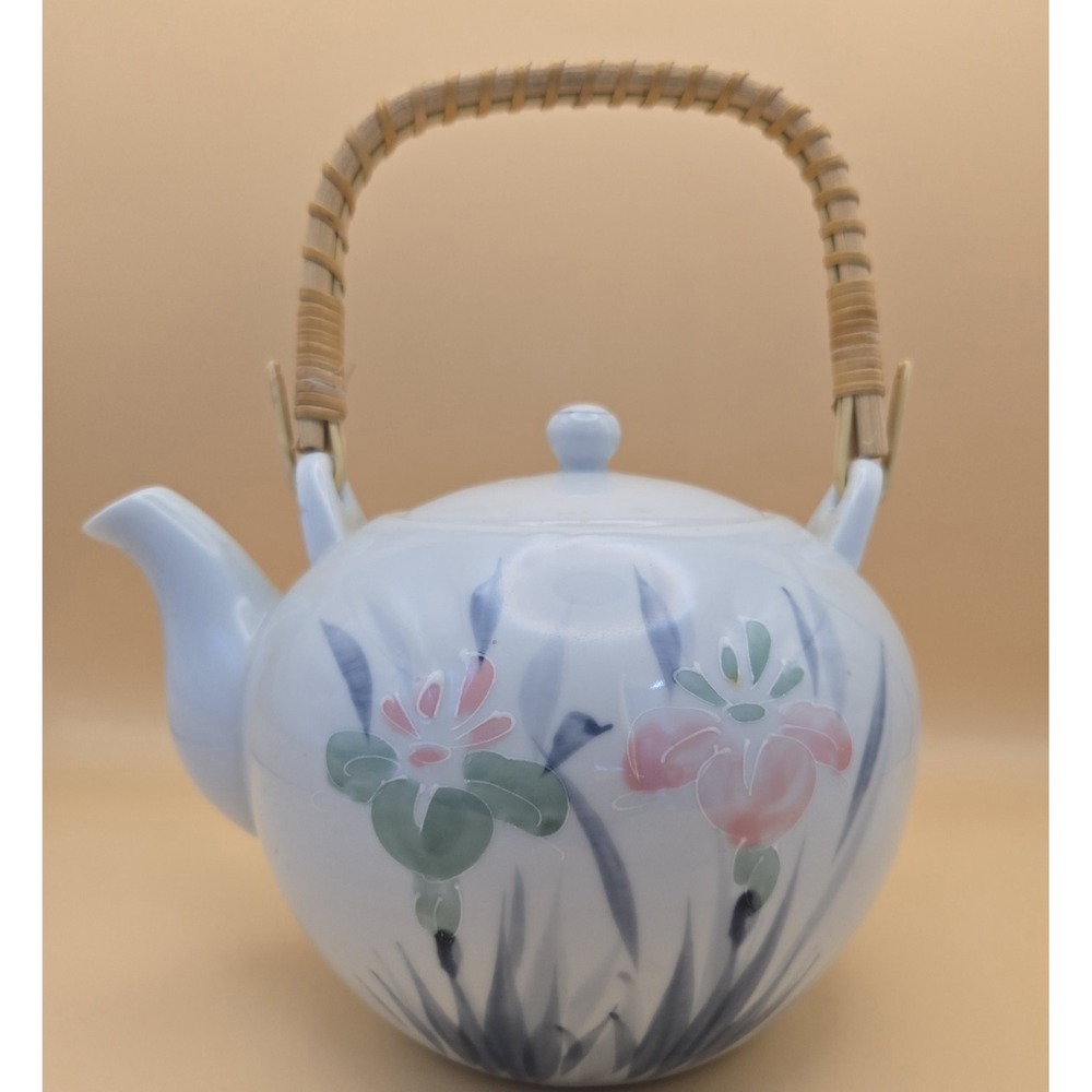 Tea Pot Floral Vintage  Made In Japan With Lid And Wrapped Handle.